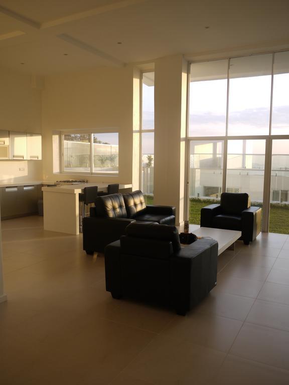 The Seventeen Apartment Hotel Kampala Room photo