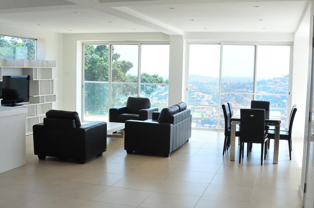 The Seventeen Apartment Hotel Kampala Room photo