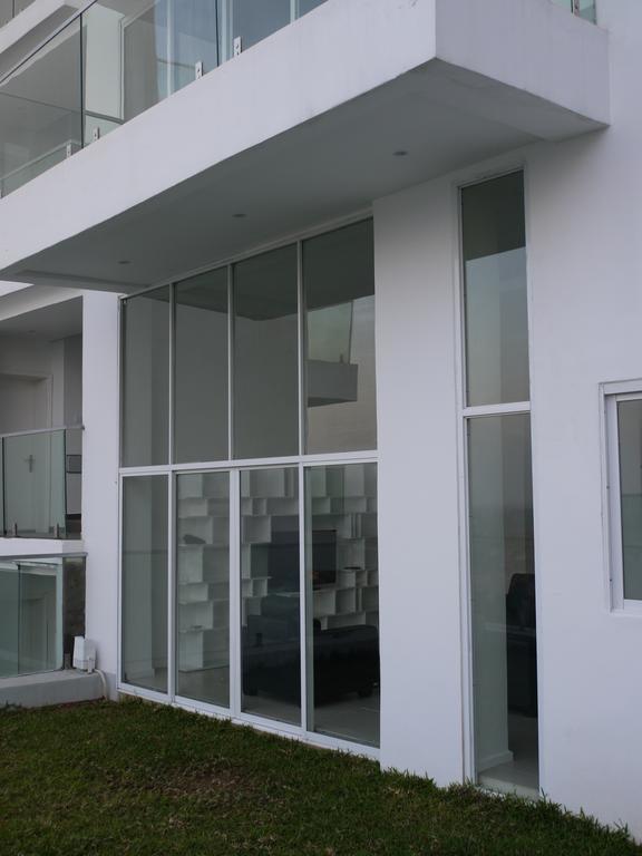 The Seventeen Apartment Hotel Kampala Exterior photo